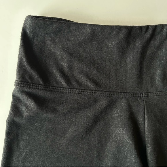 ♡ Marika Bike Short - Picture 3 of 5